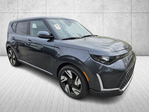 Used 2025 Kia Soul GT-Line FWD image 3