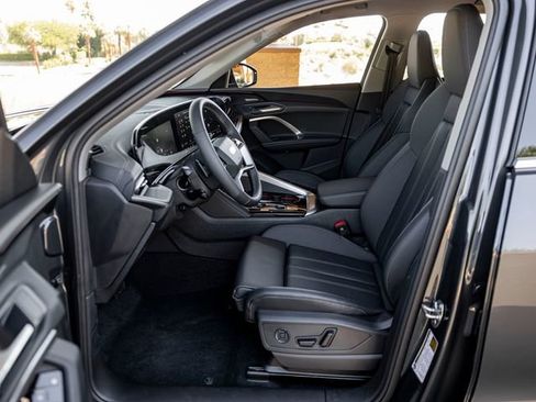Used 2025 Audi Q5 Premium Plus w/ Premium Plus AWD/4WD image 14