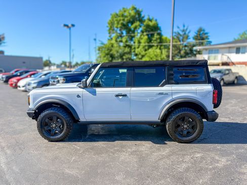 Used 2024 Ford Bronco Black Diamond AWD/4WD image 11
