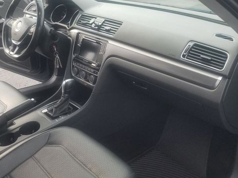 Used 2018 Volkswagen Passat 2.0T S image 11