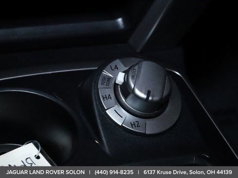 Used 2021 Toyota 4Runner SR5 Premium w/ Moonroof Package AWD/4WD image 25