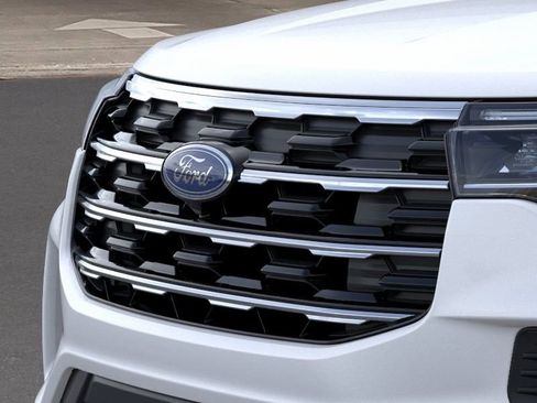 New 2026 Ford Explorer Active image 17