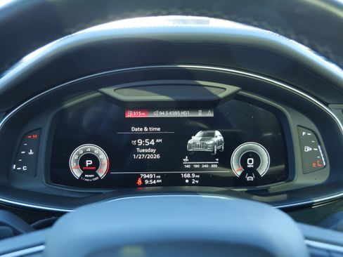 Used 2022 Audi Q7 3.0T Prestige image 25