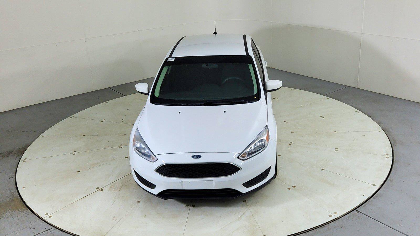 Used 2018 Ford Focus SE FWD image 14