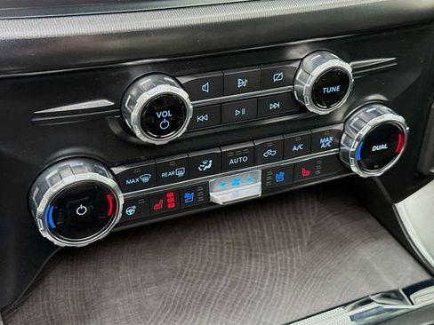 Used 2022 Ford F150 Platinum w/ Equipment Group 701A High image 16