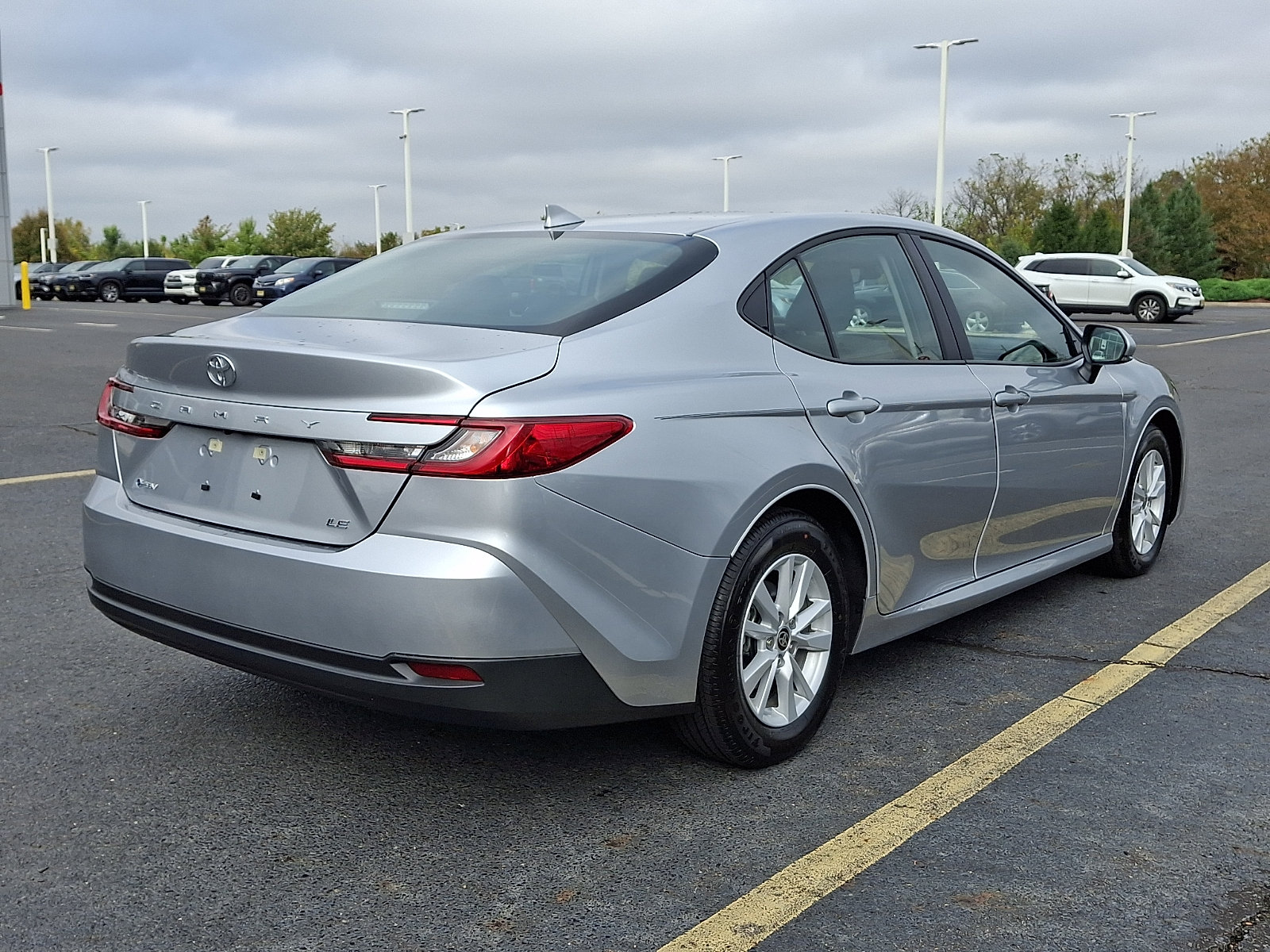 Used 2026 Toyota Camry LE w/ Convenience Package FWD image 6