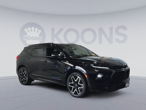 Used 2023 Chevrolet Blazer RS w/ Driver Confidence II Package AWD/4WD image 2