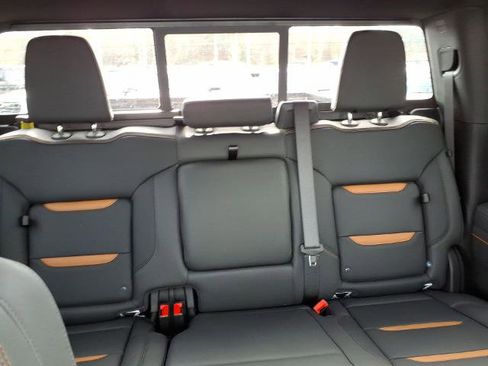 New 2026 GMC Sierra 1500 AT4 w/ AT4 Premium Package AWD/4WD image 37