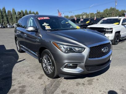 Used 2016 INFINITI QX60 FWD w/ Premium Plus Package