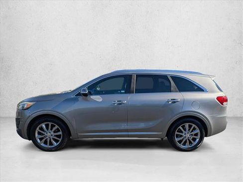 Used 2017 Kia Sorento SX FWD image 9