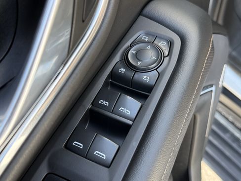 Used 2023 GMC Yukon AT4 w/ AT4 Premium Package AWD/4WD image 16