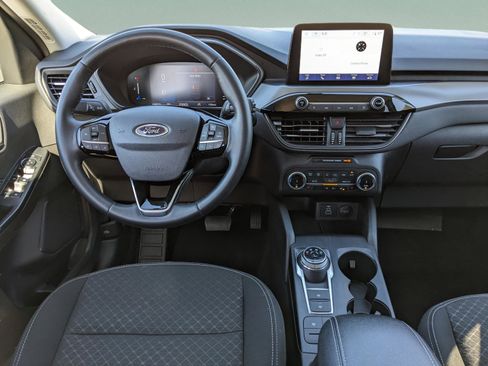 Used 2024 Ford Escape Active image 12