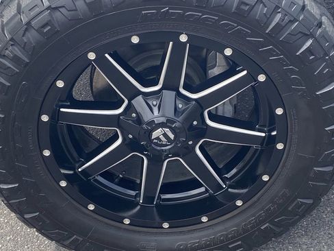 Used 2019 Chevrolet Silverado 1500 LTZ w/ LTZ Premium Package AWD/4WD image 8