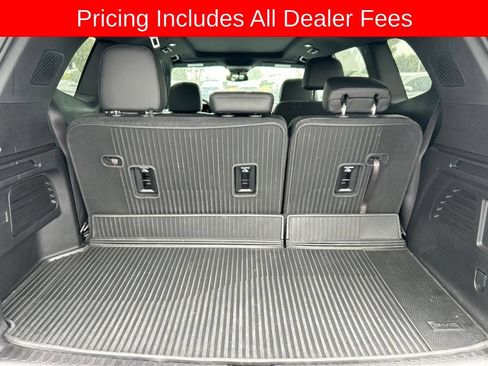 Used 2025 GMC Acadia Elevation w/ Elevation Premium Package FWD image 19