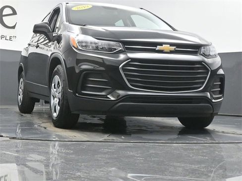 Used 2019 Chevrolet Trax LS image 3