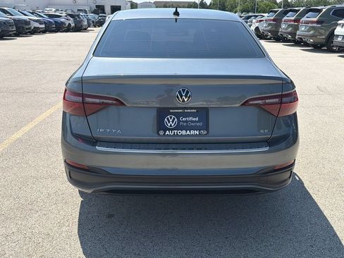 Used 2023 Volkswagen Jetta SE FWD image 5