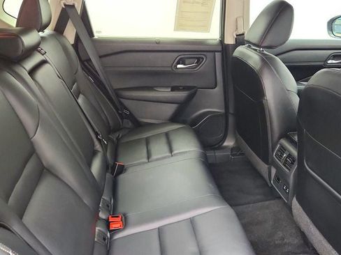 Used 2024 Nissan Rogue SL w/ SL Premium Package FWD image 23