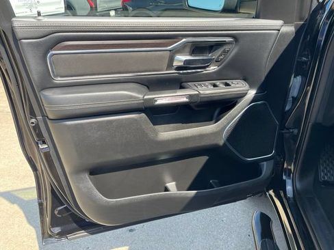 Used 2025 RAM 1500 Laramie AWD/4WD image 21