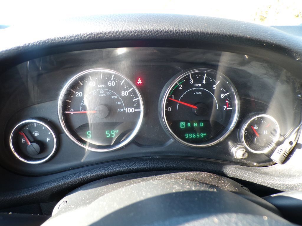 Used 2017 Jeep Wrangler Unlimited Sahara AWD/4WD image 24