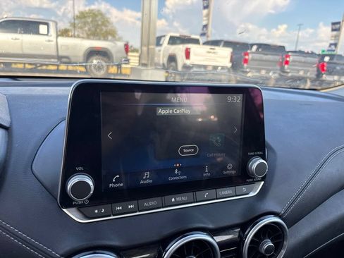 Used 2025 Nissan Sentra SV FWD image 8