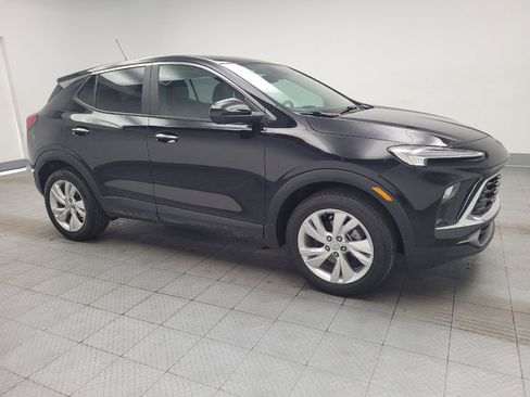 Used 2024 Buick Encore GX Preferred w/ Advanced Technology Package FWD image 11