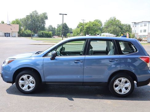 Used 2018 Subaru Forester 2.5i AWD/4WD image 9