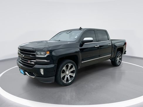 Used 2017 Chevrolet Silverado 1500 LTZ Z71 w/ LTZ Plus Package AWD/4WD image 1