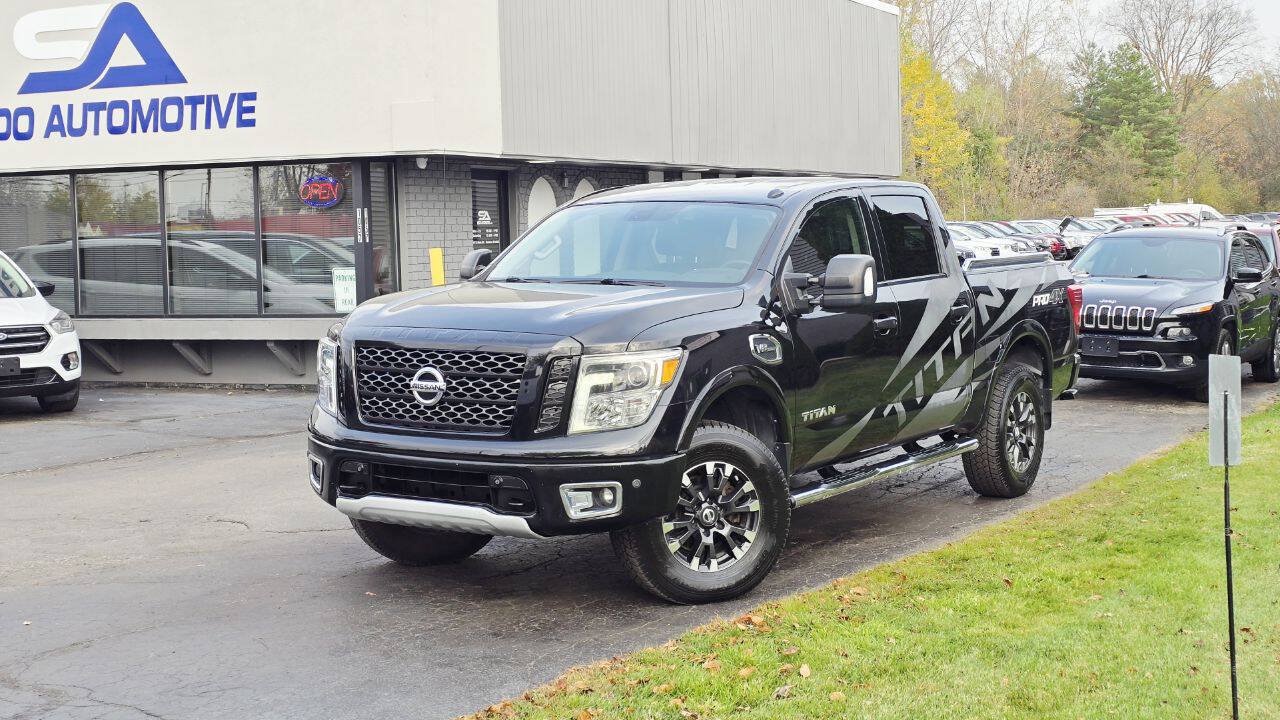 Used 2017 Nissan Titan PRO-4X AWD/4WD image 3