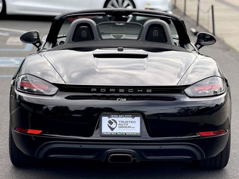 Used 2017 Porsche 718 Boxster image 13