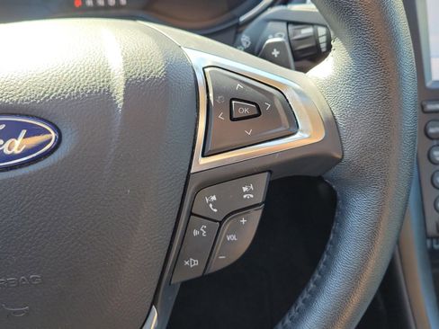 Used 2020 Ford Fusion Titanium image 17