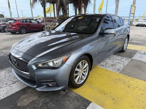 Used 2015 INFINITI Q50 w/ Moonroof Package RWD image 1