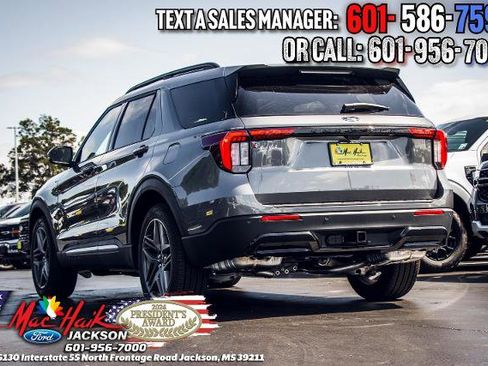 New 2026 Ford Explorer ST-Line w/ ST-Line Street Pack image 5