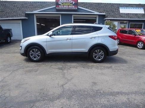 Used 2016 Hyundai Santa Fe Sport w/ Option Group 02 FWD image 2