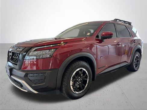 Used 2024 Nissan Pathfinder Rock Creek AWD/4WD image 2