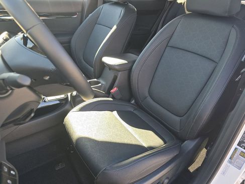 Used 2025 Kia Seltos EX image 25