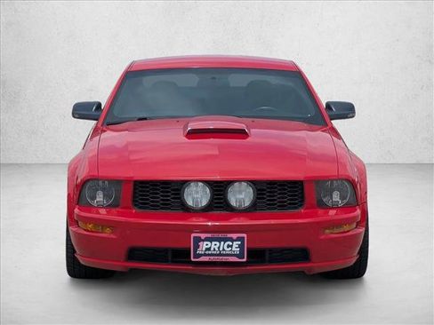 Used 2008 Ford Mustang GT Premium RWD image 2