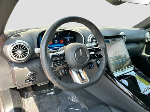 Used 2023 Mercedes-Benz SL 43 AMG image 9