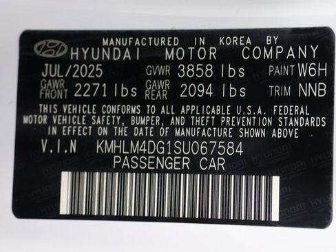 Certified 2025 Hyundai Elantra Sport image 28