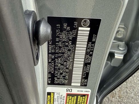 Used 2025 Lexus ES 350 Premium image 32