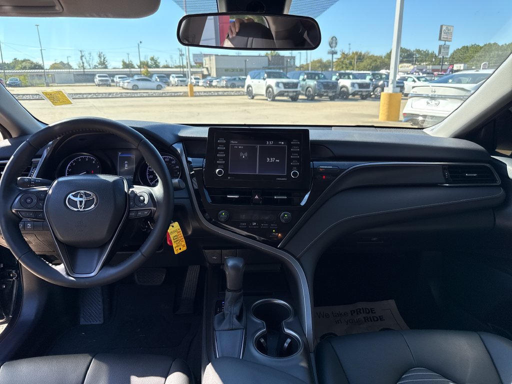 Used 2021 Toyota Camry SE FWD image 20