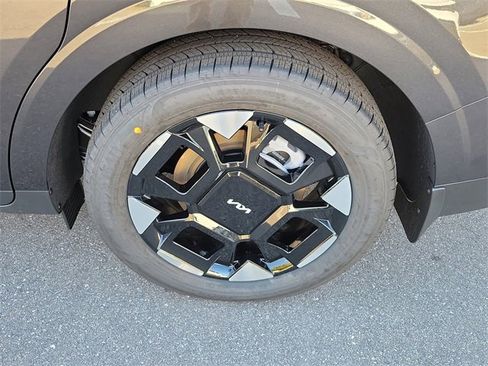 New 2026 Kia Carnival EX image 39