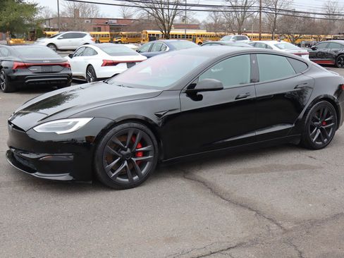 Used 2021 Tesla Model S Plaid image 1