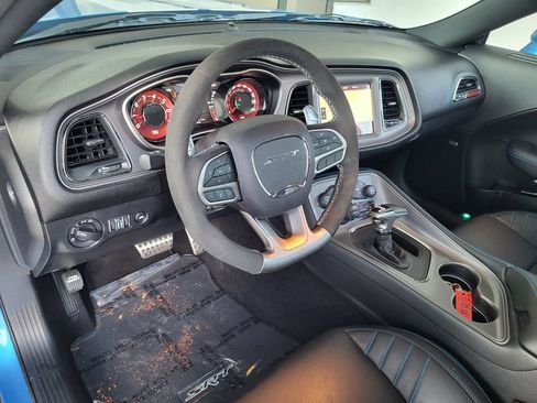 Used 2023 Dodge Challenger SRT Hellcat RWD image 10