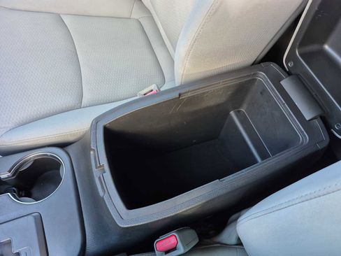 Used 2013 Kia Sorento LX w/ Convenience Pkg image 23