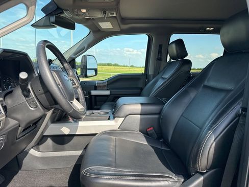Used 2019 Ford F250 Lariat w/ Lariat Ultimate Package image 10