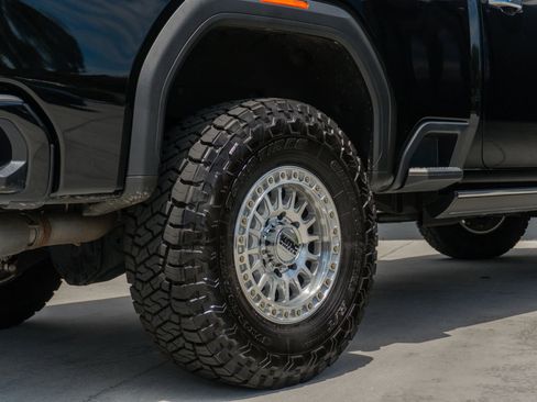 Used 2025 GMC Sierra 2500 Denali w/ Denali Reserve Package AWD/4WD image 44