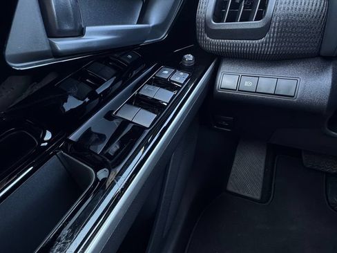 Certified 2023 Subaru Solterra AWD image 15