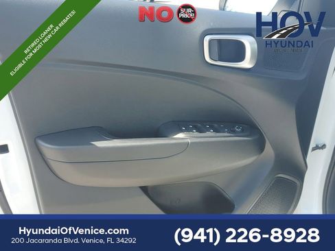 Certified 2026 Hyundai Venue SEL FWD image 21