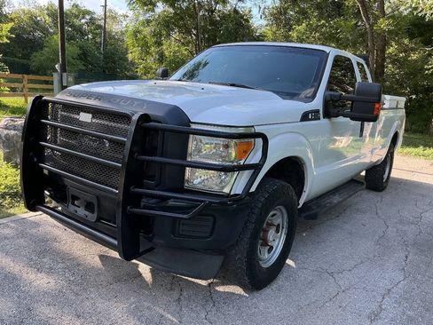 Used 2013 Ford F250 XL w/ PWR Equipment Group AWD/4WD image 8