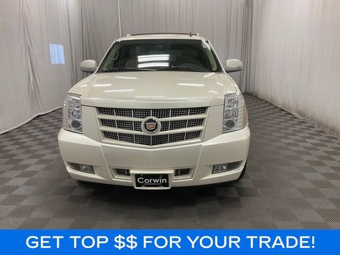 Used 2013 Cadillac Escalade ESV Premium AWD/4WD image 3